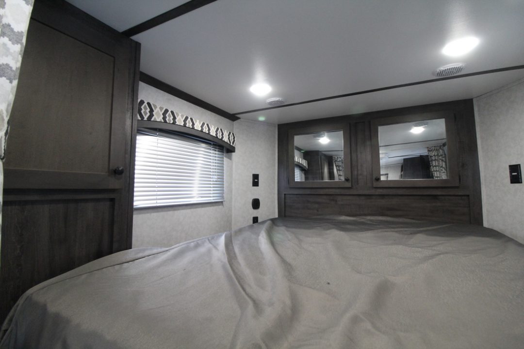 Used 2023 Bison Silverado 7208 - 8' SW Living Quarters - 2 Horse Trailer - Ramp - Drop down windows tail side
