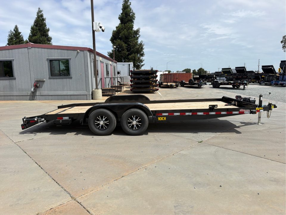 New 2026 Big Tex Trailers 10CH-20DT 7FT X 20FT 9.9K GVW Car Hauler Winch package