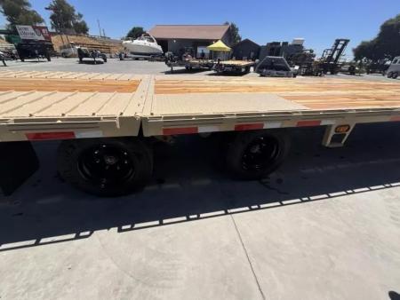 New 2025 Diamond C Trailers FMAX216L35X102HDT 8.5FT X 35FT 40K GVW Equipment Trailer