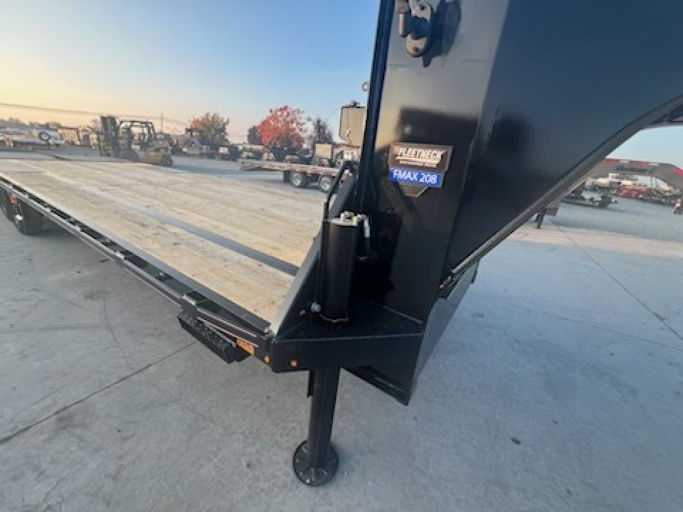 New 2026 Diamond C Trailers FMAX208L28X102MR 8.5FT X 28FT 18K GVW Equipment Trailer