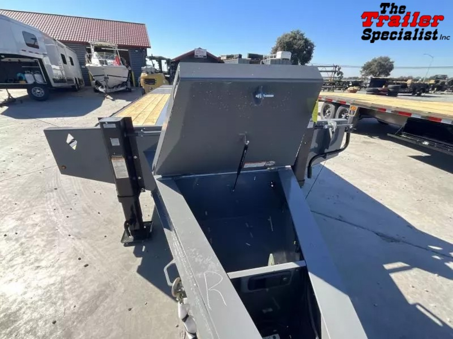 New 2026 Diamond C Trailers PX212L28X102MR 8.5FT X 28FT 25.9K GVW Equipment Trailer
