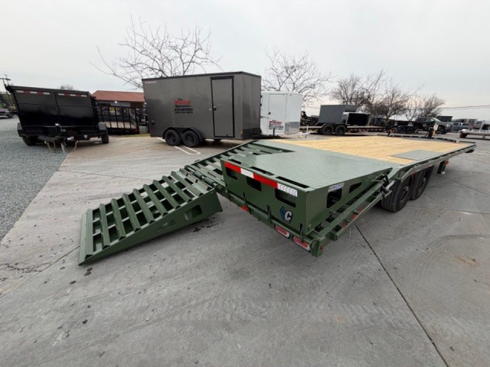 New 2026 Diamond C Trailers DEC207L24X102 8.5FT X 24FT 14.9K GVW Equipment Trailer