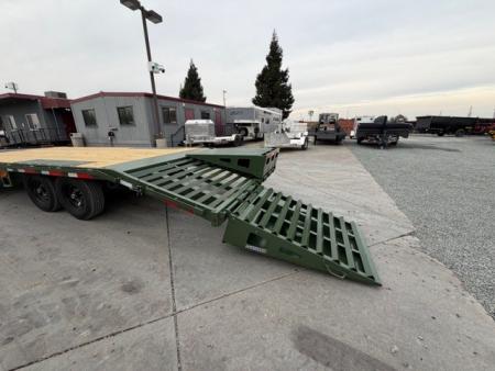 New 2026 Diamond C Trailers DEC207L24X102 8.5FT X 24FT 14.9K GVW Equipment Trailer
