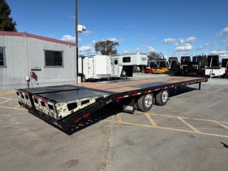 New 2026 Diamond C Trailers FMAX212L35X102 8.5FT X 35FT 25.9K GVW Equipment Trailer