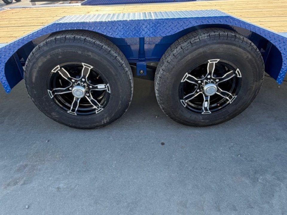 New 2026 Diamond C Trailers GTF206L22X83 6.9FT X 22FT 9890 GVW Car Hauler