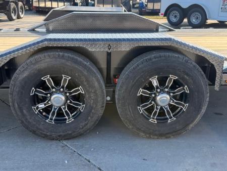 New 2026 Diamond C Trailers LPX207L22X82 9FT X 22FT 14.9K GVW Equipment Trailer