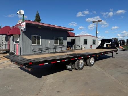 New 2026 Diamond C Trailers FMAX212L32X102 8.5FT X 32FT 25.9K GVW Equipment Trailer