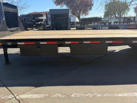 New 2026 Diamond C Trailers FMAX212L32X102 8.5FT X 32FT 25.9K GVW Equipment Trailer