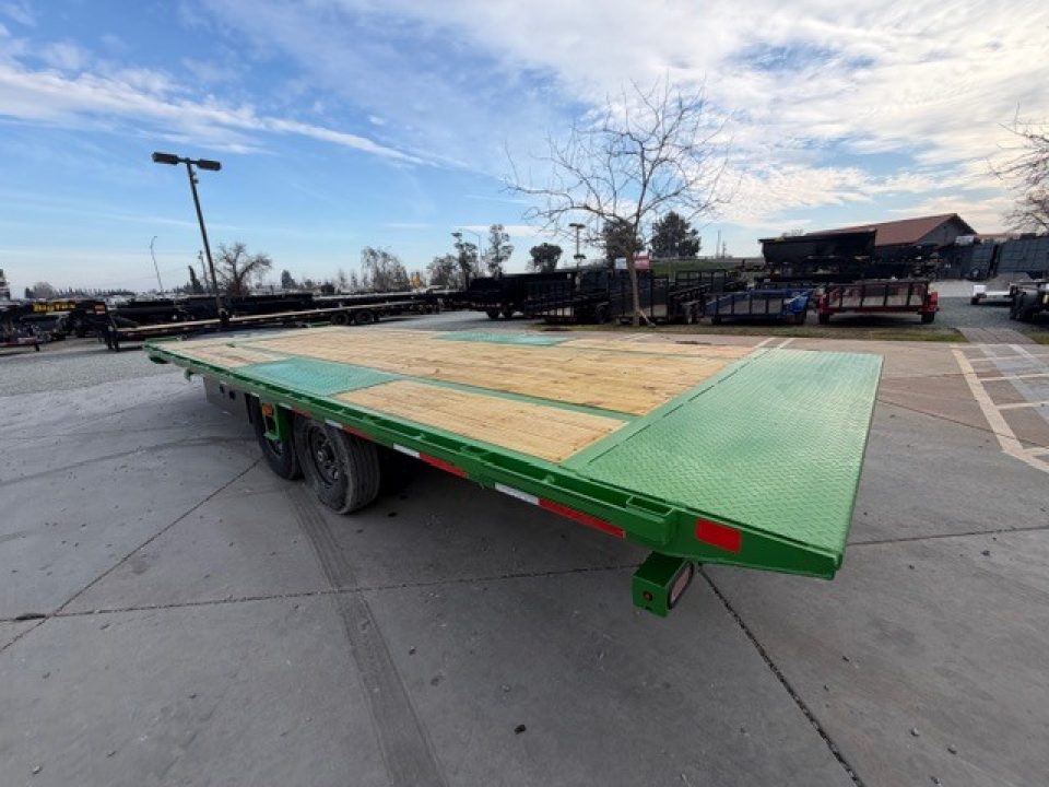 New 2026 Diamond C Trailers DET207L24X102 8.5FT X 24FT 15.5K GVW Tilt Trailer