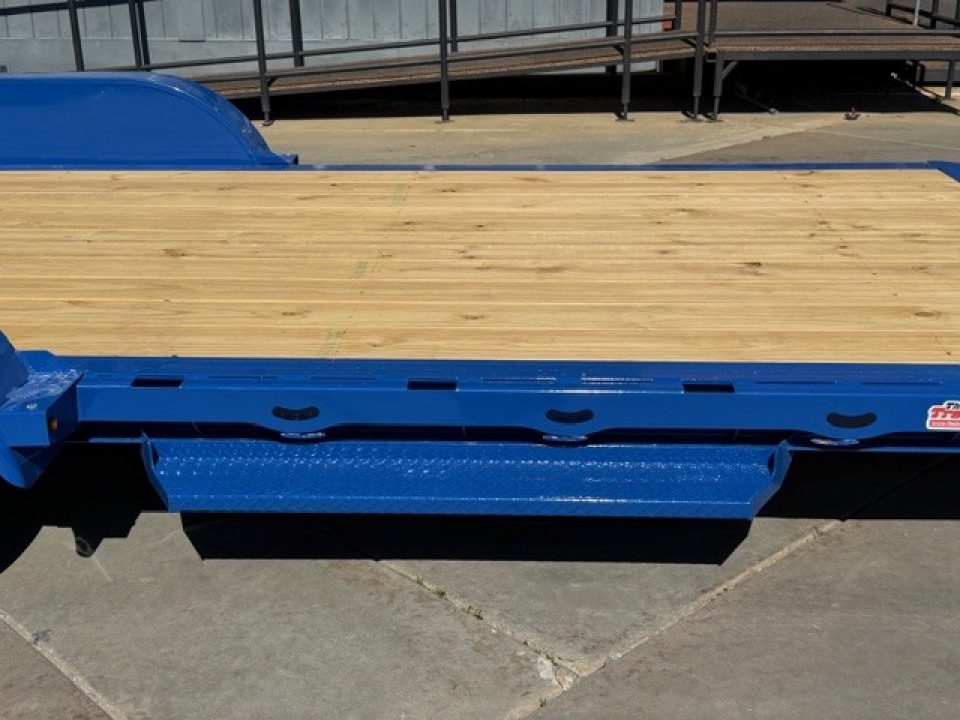 New 2026 Diamond C Trailers GTF235L18X83 7FT X 18FT 7K GVW Car Hauler