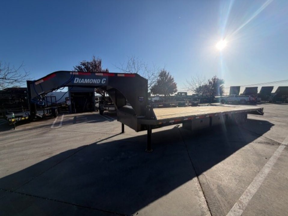 New 2026 Diamond C Trailers FMAX207L30X102MR 8.5FT X 30FT 15.5K GVW Equipment Trailer
