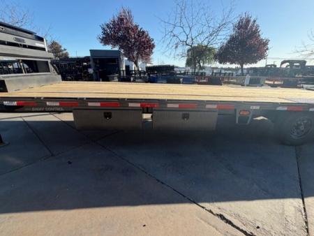 New 2026 Diamond C Trailers FMAX207L30X102MR 8.5FT X 30FT 15.5K GVW Equipment Trailer