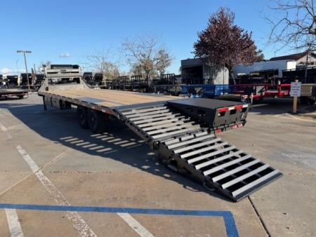 New 2026 Diamond C Trailers FMAX207L30X102MR 8.5FT X 30FT 15.5K GVW Equipment Trailer