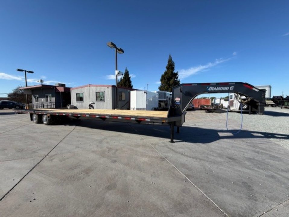 New 2026 Diamond C Trailers FMAX216L40X102 8.5FT X 40FT 40K GVW Equipment Trailer