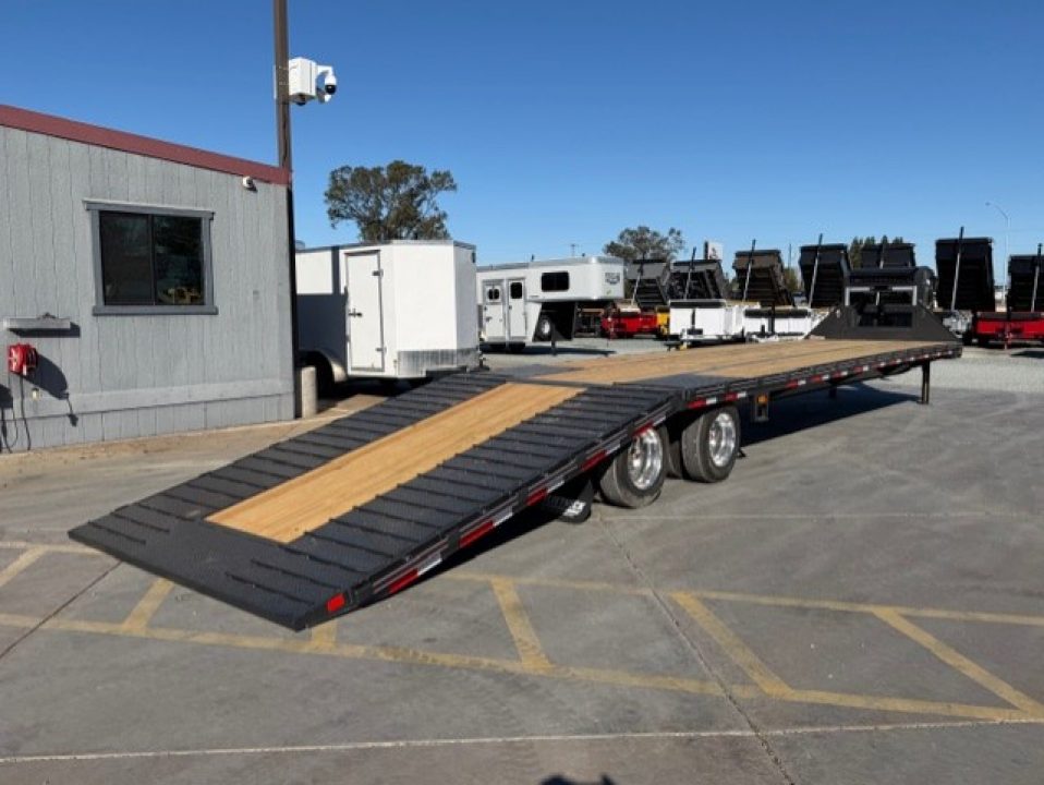 New 2026 Diamond C Trailers FMAX216L40X102 8.5FT X 40FT 40K GVW Equipment Trailer