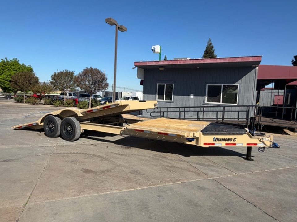 New 2026 Diamond C Trailers HXD207L24X102 8.5FT X 24FT 14.9K GVW Tilt Trailer