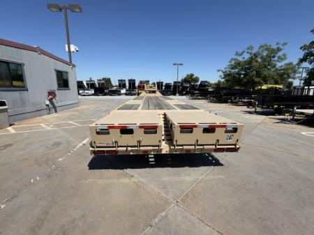 New 2024 Diamond C Trailers FMAX216L40X102MR 8.5FT X 40FT 40K GVW Equipment Trailer