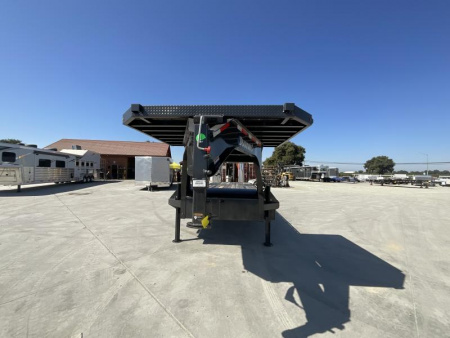 New 2024 Diamond C Trailers DET208L30X102GN 8.5FT X 30FT 18K GVW Gooseneck Tilt Trailer