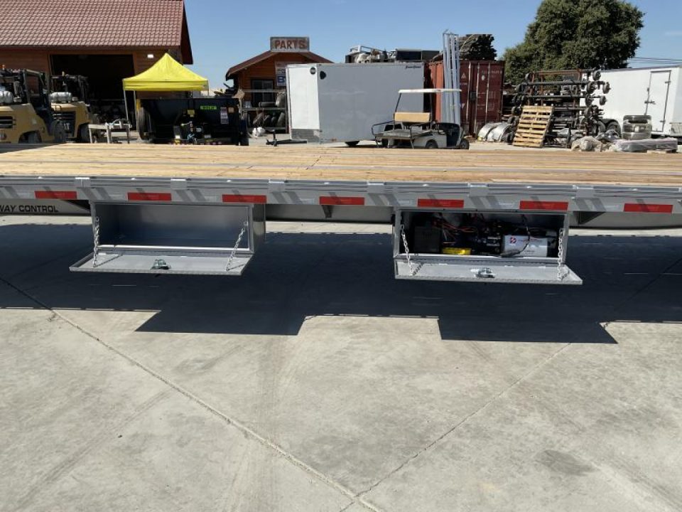 New 2024 Diamond C Trailers FMAX212L40X102HDT 8.5FT X 40FT 25.9K GVW Equipment Trailer