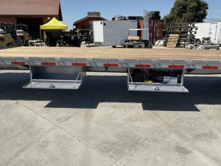 New 2024 Diamond C Trailers FMAX212L40X102HDT 8.5FT X 40FT 25.9K GVW Equipment Trailer
