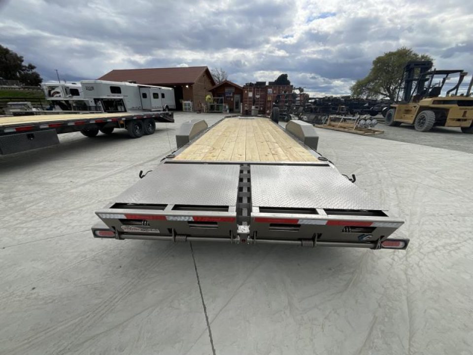 New 2025 Diamond C Trailers LPX207L26X82PS 7FT X 26FT 14.9K GVW Equipment Trailer