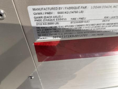 New 2025 Logan Coach RIOT2+1GN STR RIOT 2+1 GN STRAIGHT LOAD Horse Trailer