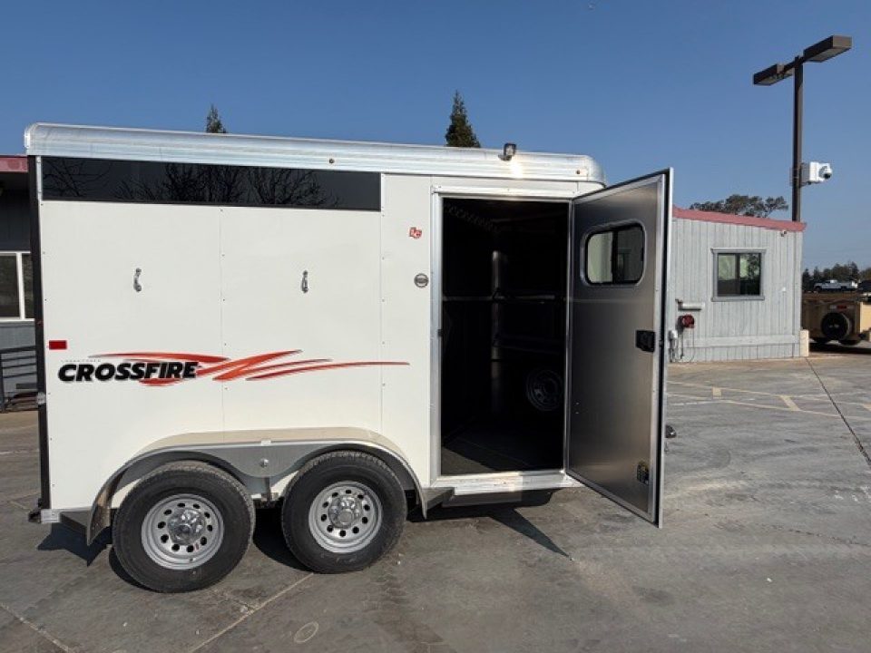 New 2025 Logan Coach CROSSFIRE2BP CROSSFIRE 2 HORSE BP Horse Trailer