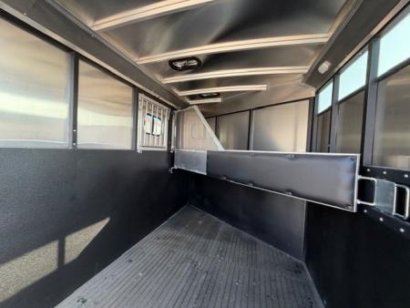 New 2025 Logan Coach CROSSFIRE2BP CROSSFIRE 2 HORSE BP Horse Trailer