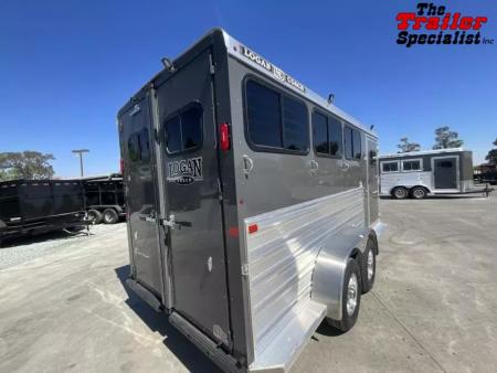 New 2026 Logan Coach BULLSEYE3HBPXL BULLSEYE 3 HORSE BP XL Horse Trailer