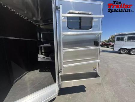 New 2026 Logan Coach BULLSEYE3HBPXL BULLSEYE 3 HORSE BP XL Horse Trailer