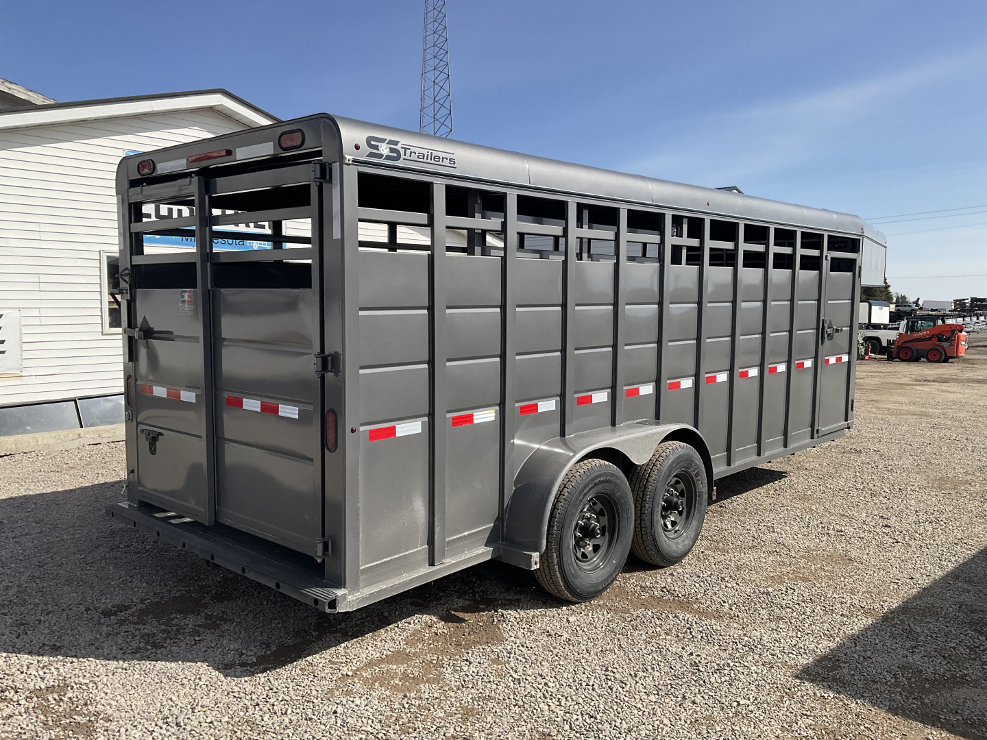 New 2027 S&S TRAILERS GN LIVESTOCK 20 Stock / Stock Combo Trailer