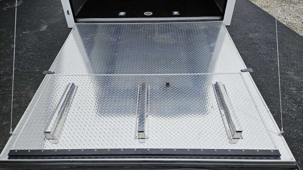 New 2026 Cargo Mate ELIMINATOR 8.5X34 Car / Racing Trailer