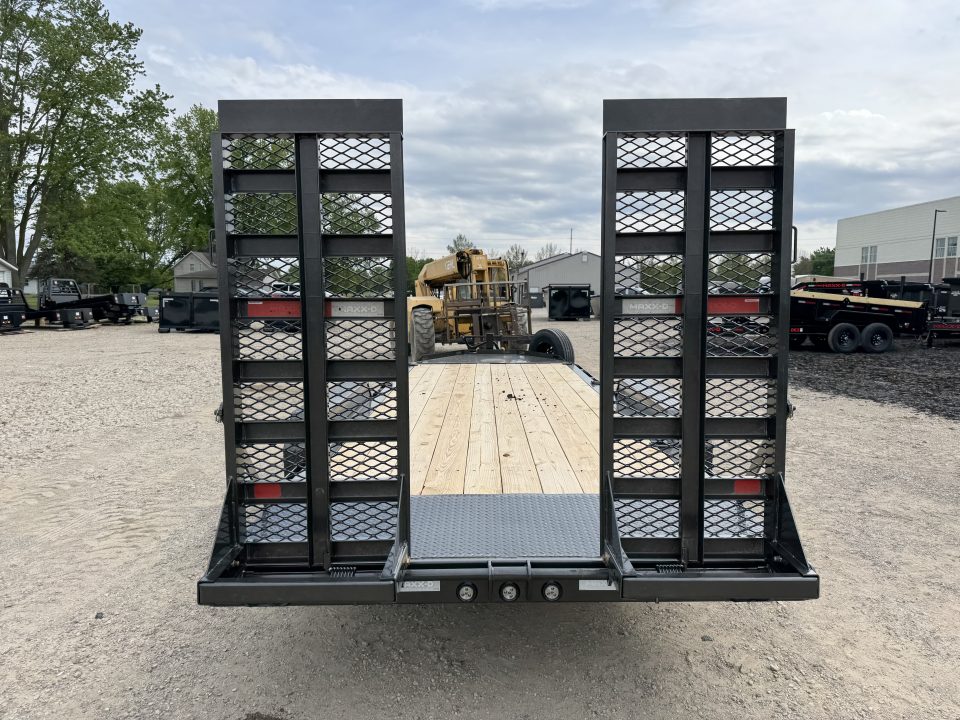New 2026 MAXX-D EHX8320 Car Hauler