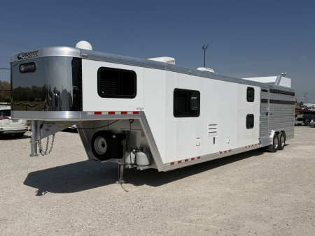 Used 2017 Cimarron Stock Combo Living Quarters Gooseneck Trailer