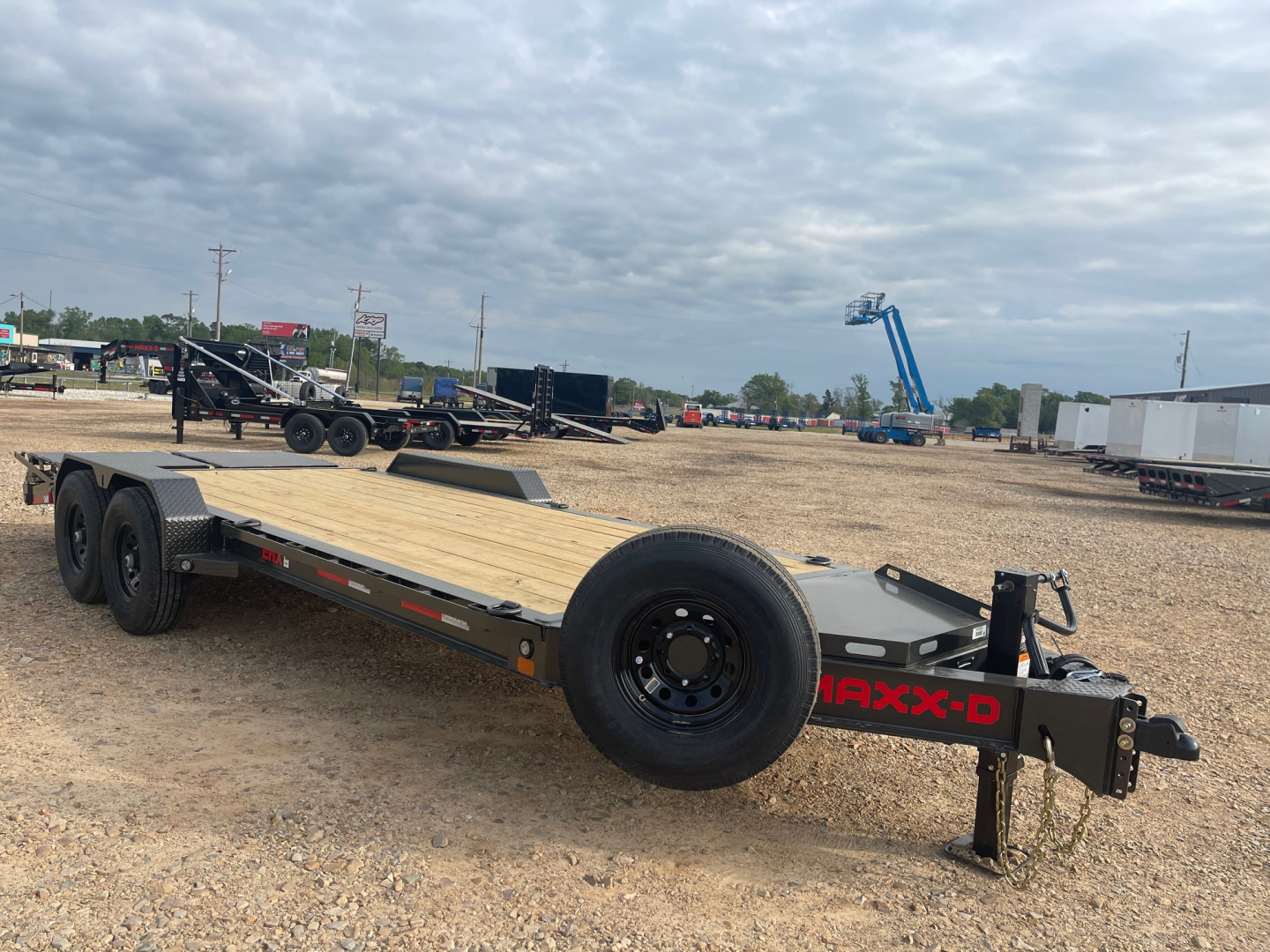 New 2026 MAXX-D EHX8320 Equipment Trailer