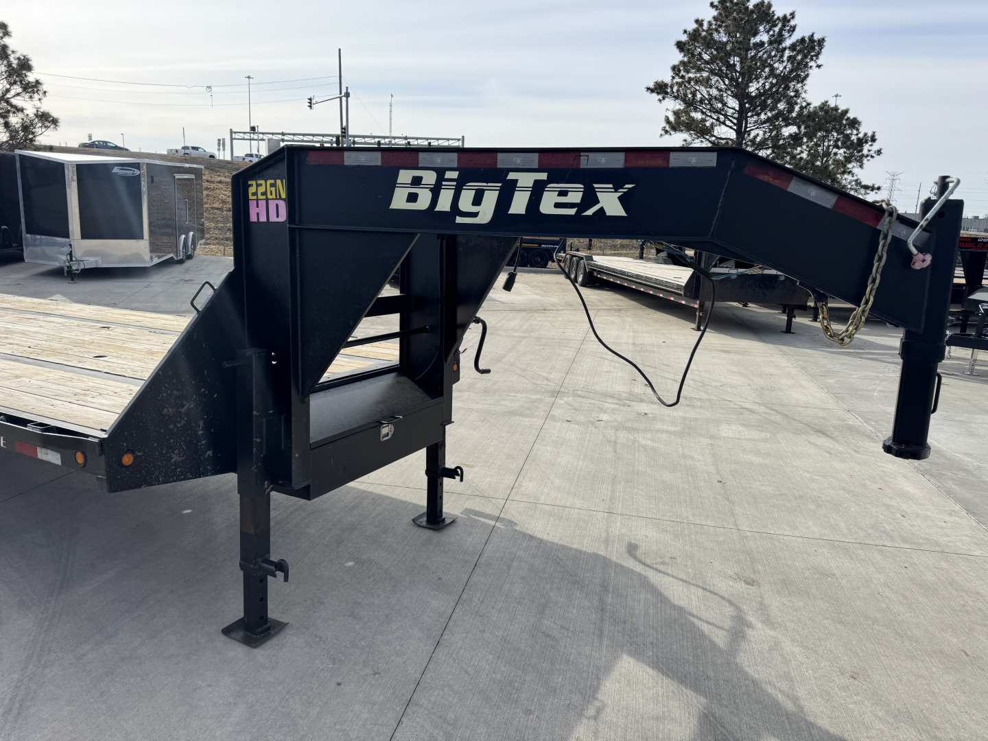 Used 2015 Big TEX 30ft Gooseneck with 25,900 GVWR and 2-10,000lb axles 23,900 GVWR