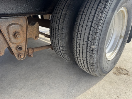 Used 2015 Big TEX 30ft Gooseneck with 25,900 GVWR and 2-10,000lb axles 23,900 GVWR