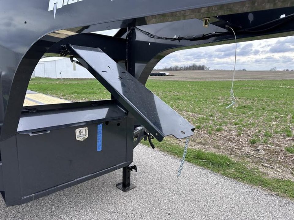 New 2026 Hillcrest 102"x30' (25'+5') 22.9K