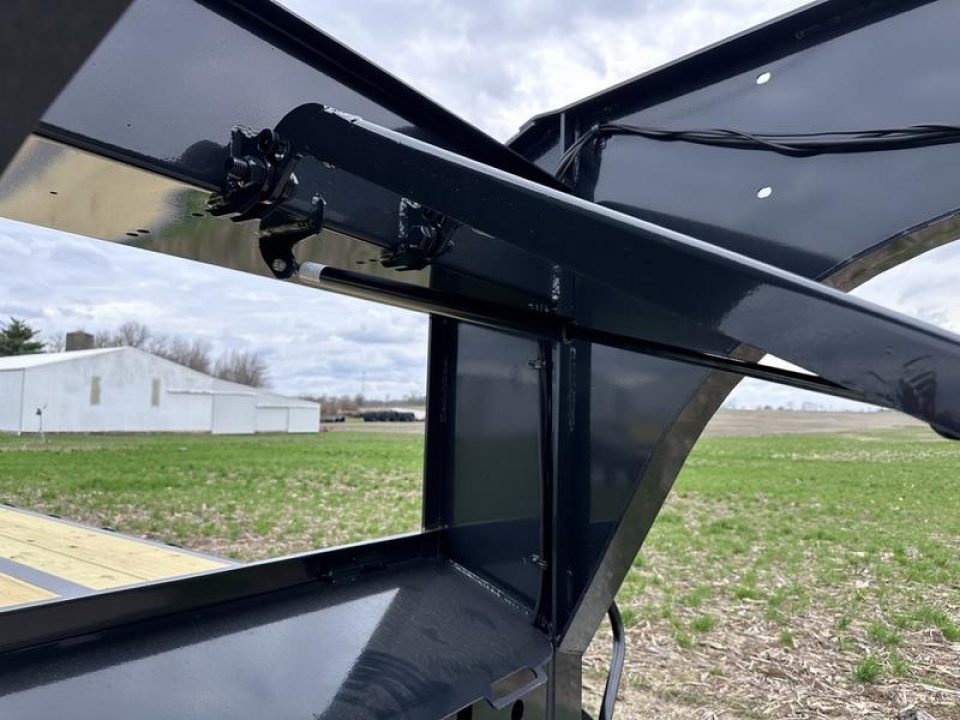 New 2026 Hillcrest 102"x30' (25'+5') 22.9K