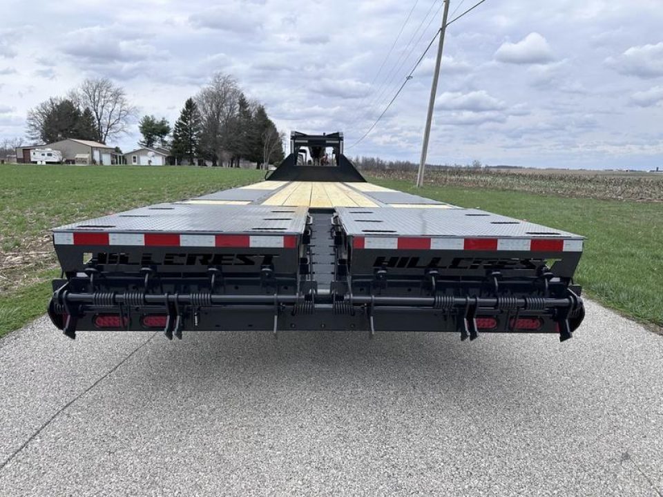 New 2026 Hillcrest 102"x30' (25'+5') 22.9K