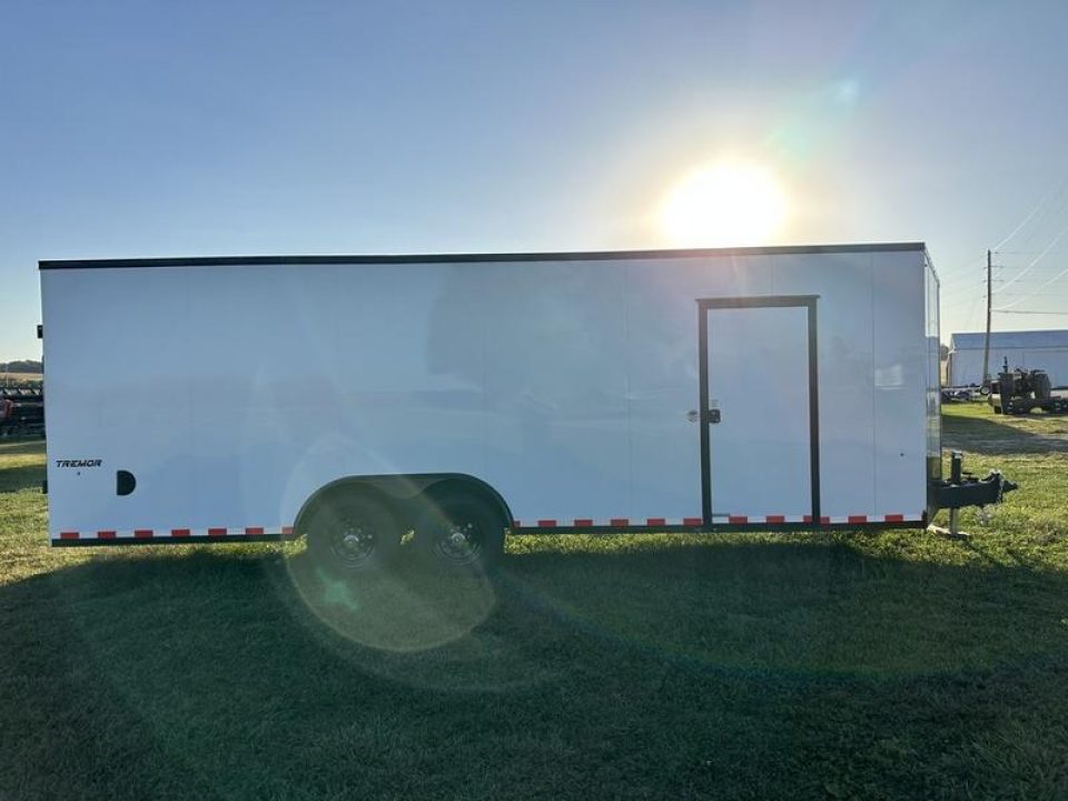 New 2026 Impact 8'6"x24' 14K Tremor