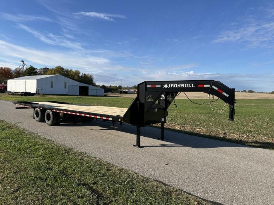 New 2026 Iron Bull Trailers 102"x32' 22K Hydraulic Dovetail