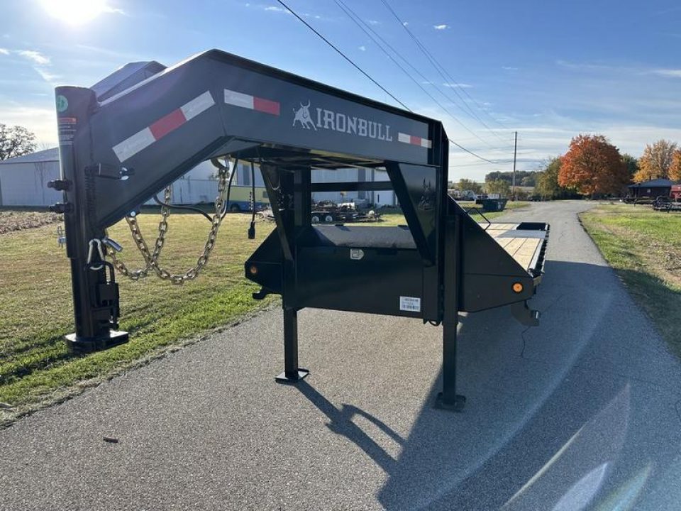 New 2026 Iron Bull Trailers 102"x32' 22K Hydraulic Dovetail