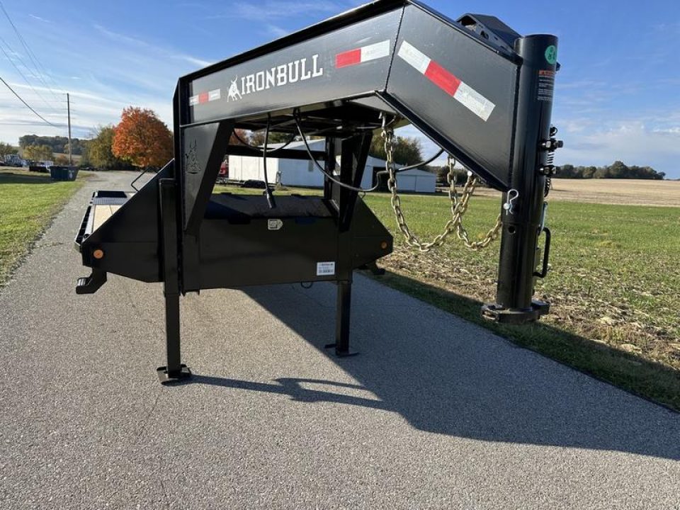 New 2026 Iron Bull Trailers 102"x32' 22K Hydraulic Dovetail