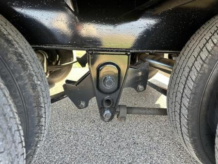 New 2026 Iron Bull Trailers 102"x32' 22K Hydraulic Dovetail