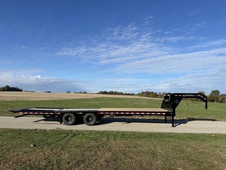 New 2026 Iron Bull Trailers 102 x32' 22K Hydraulic Dovetail