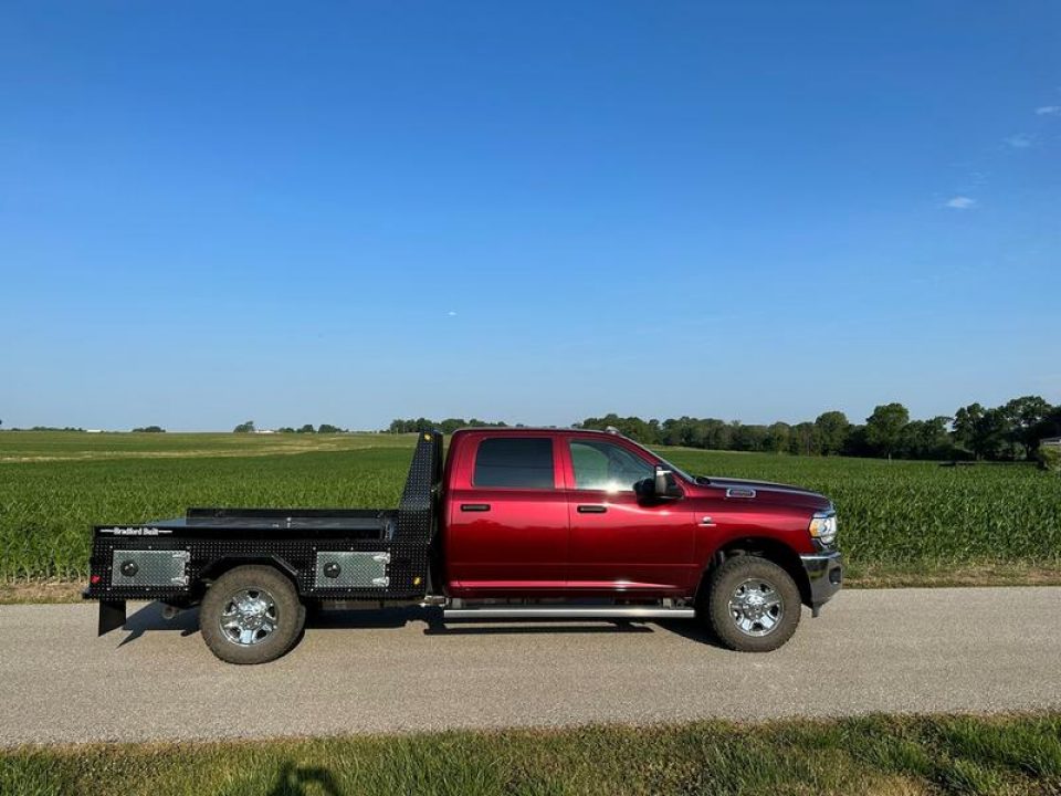 New 2025 Bradford Built 96"x103" Regulator Ram