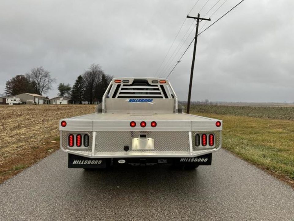 New 2025 Hillsboro 81"x102" Single Wheel Long Bed 2500 Series