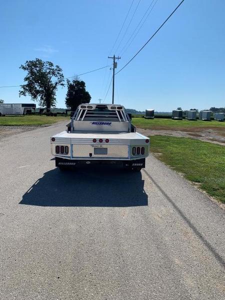 New 2025 Hillsboro 81"x102" Single Wheel Long Bed 2500 Series