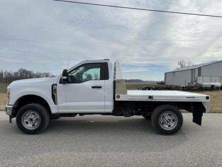 New 2025 Hillsboro 81"x102" Single Wheel Long Bed 2500 Series